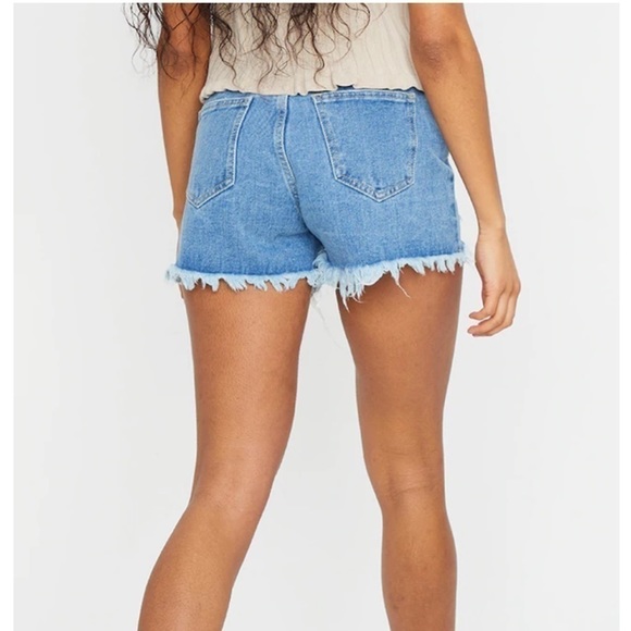 NWT Pretty Little Thing Mid Blue Wash Ripped Denim Shorts - Picture 4 of 6